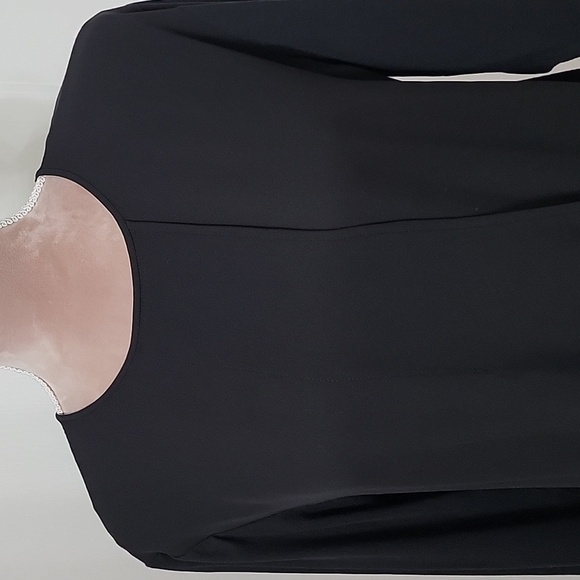 Theory Size S Black Long Sleeve Bubble Front Blouse with Offset Front Seam. EUC - Picture 3 of 12